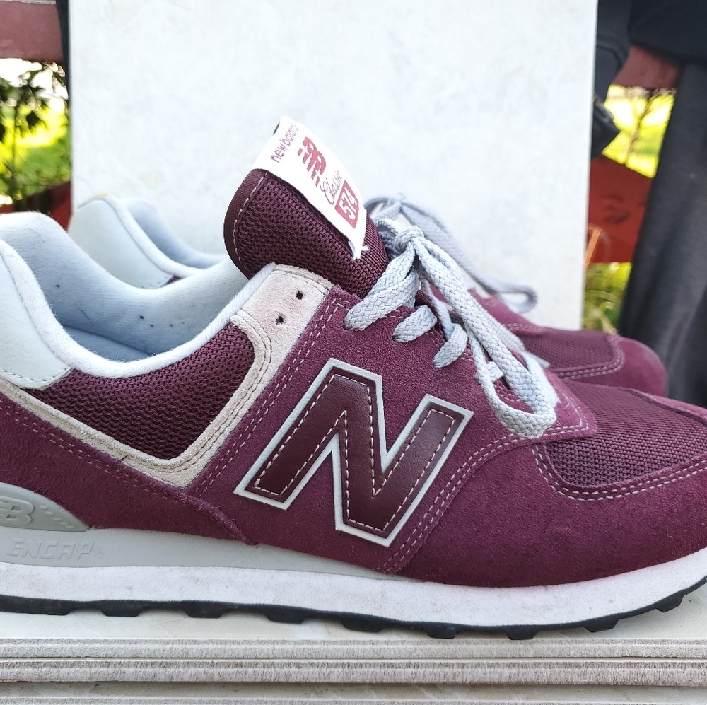 New Balance 574 Burgundy Mens 10.5